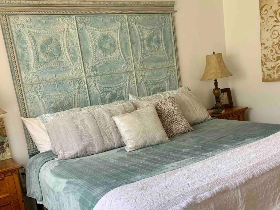 Luxury Oasis- 1 Bedroom Romantic Getaways Lubbock Exterior photo