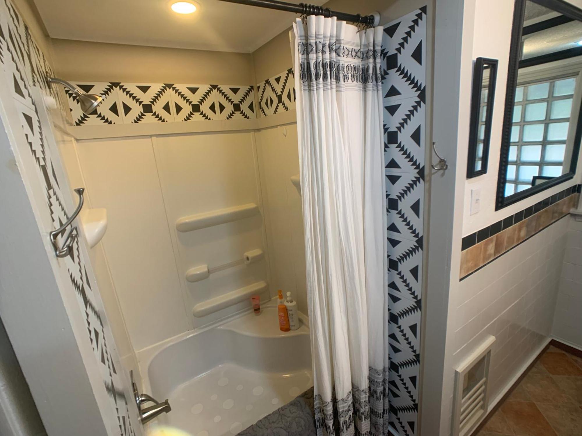 Luxury Oasis- 1 Bedroom Romantic Getaways Lubbock Exterior photo